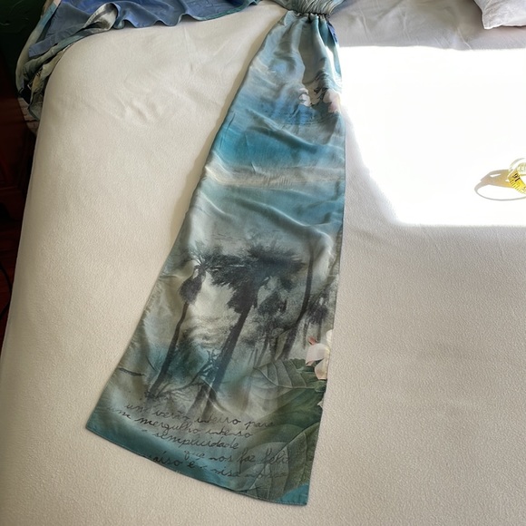 Farm long dress 100% silk - minor flaws (see pictures) - Picture 13 of 16